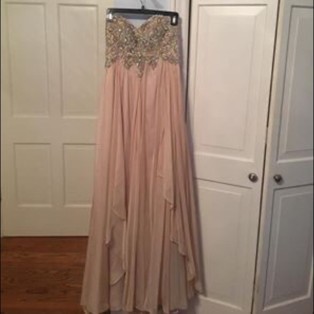 Jovani size 4 champagne prom dress